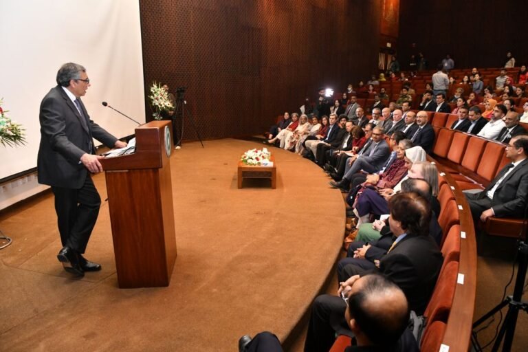 AKU brings leaders together to advance climate-resilient cities in Pakistan