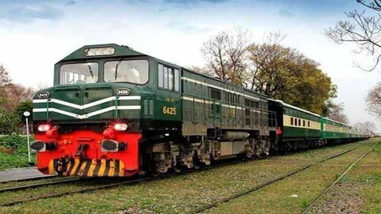 Pakistan Railways earns over Rs 300b in four years