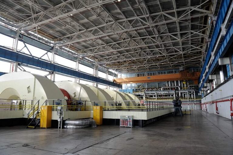 High utility costs begin to clog Karachi’s small industries