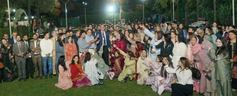 Teachers honoured at IGCSE, A Level faculty gala in Islamabad